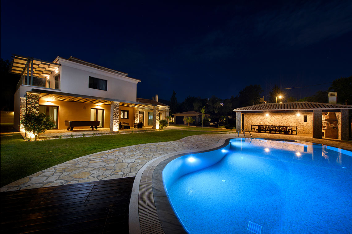 Villa in Dassia Corfu - Pool